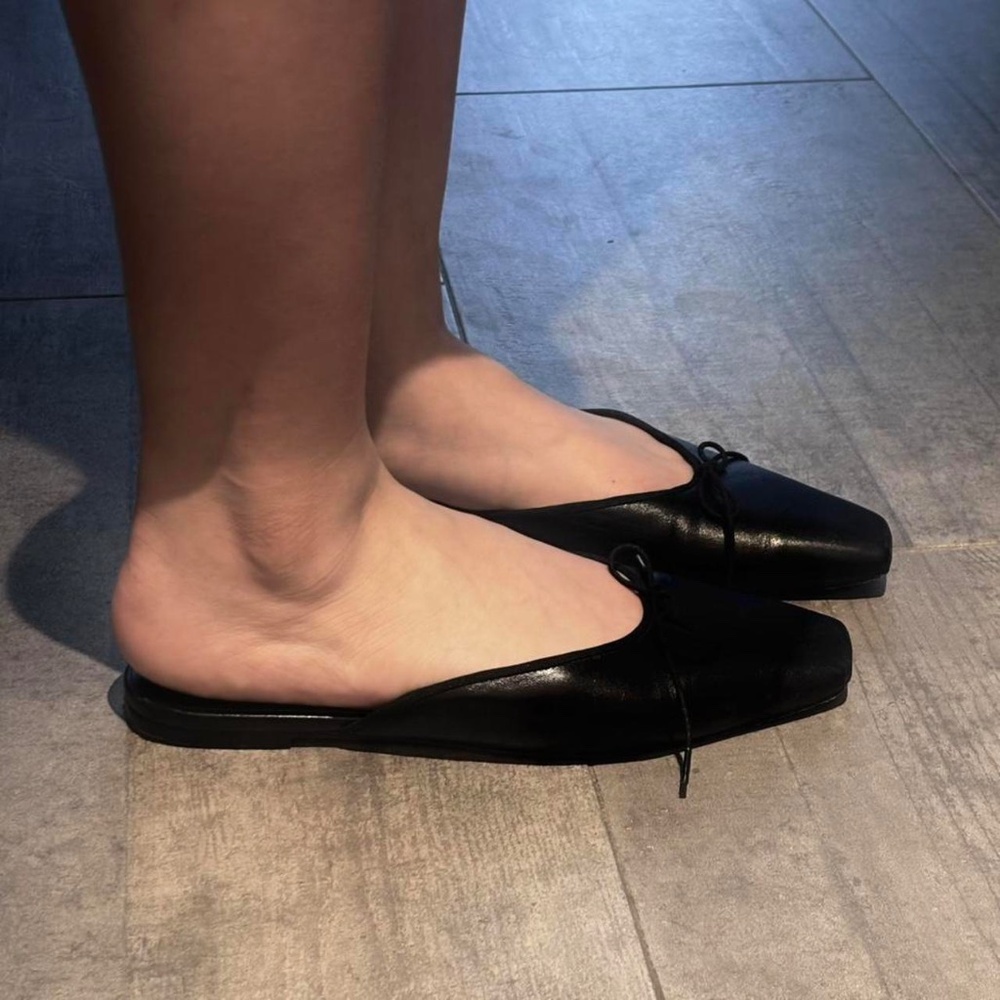Everlane Ballet Mules - Picture 4 of 5